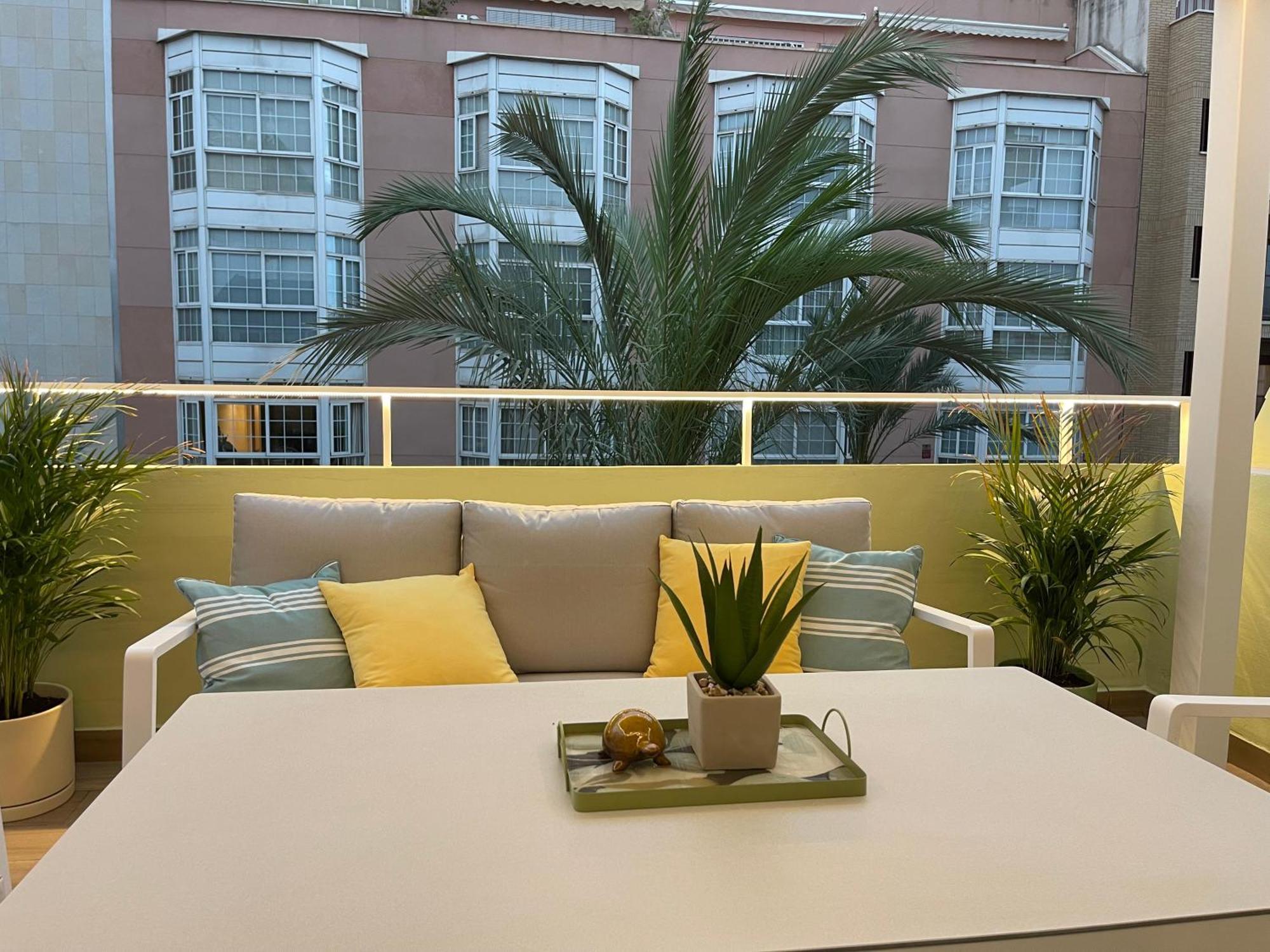 Gran Atico Con Terraza En El Centro De Alicante Exteriér fotografie