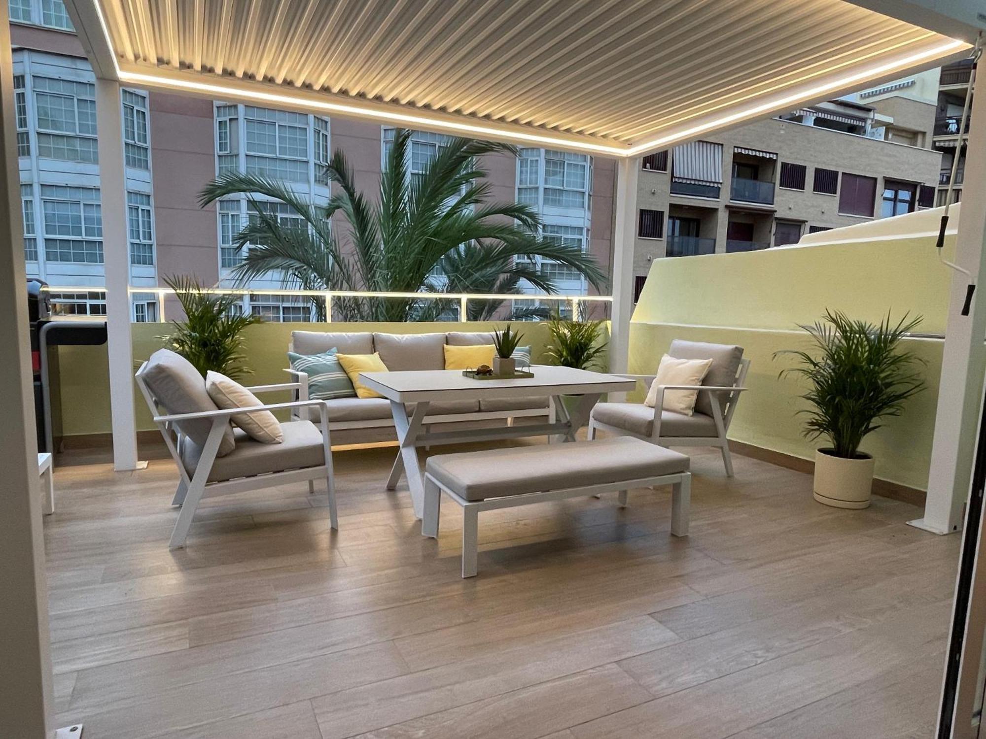 Gran Atico Con Terraza En El Centro De Alicante Exteriér fotografie