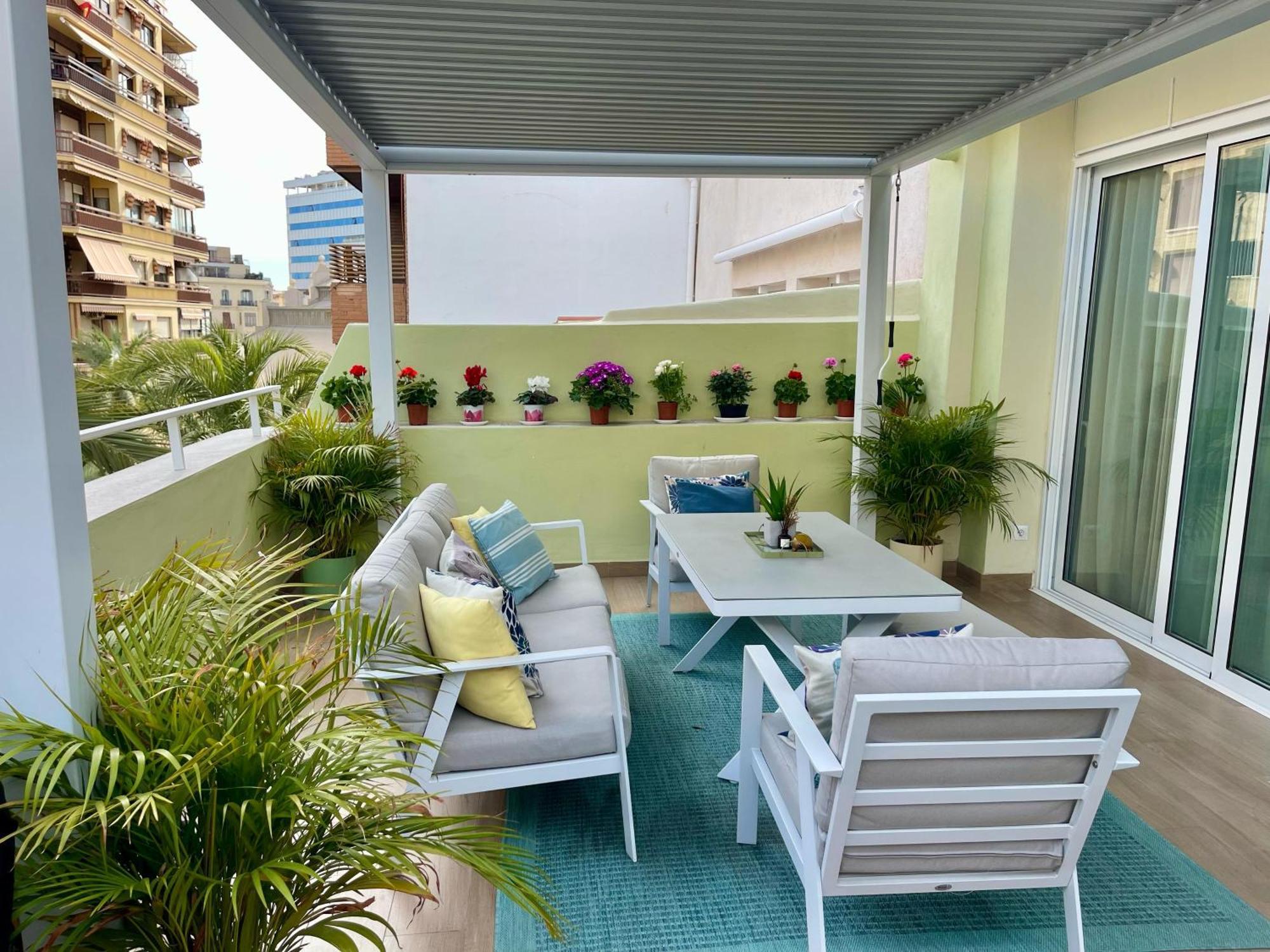 Gran Atico Con Terraza En El Centro De Alicante Exteriér fotografie